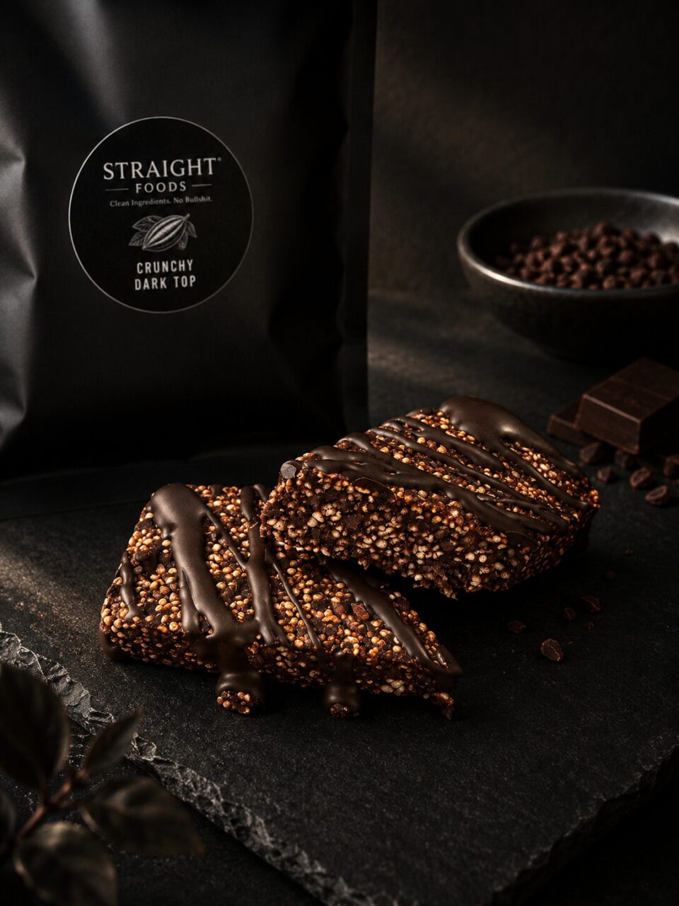 Zutaten für den Crunchy Dark Top Riegel von STRAIGHT FOODS mit Kakao