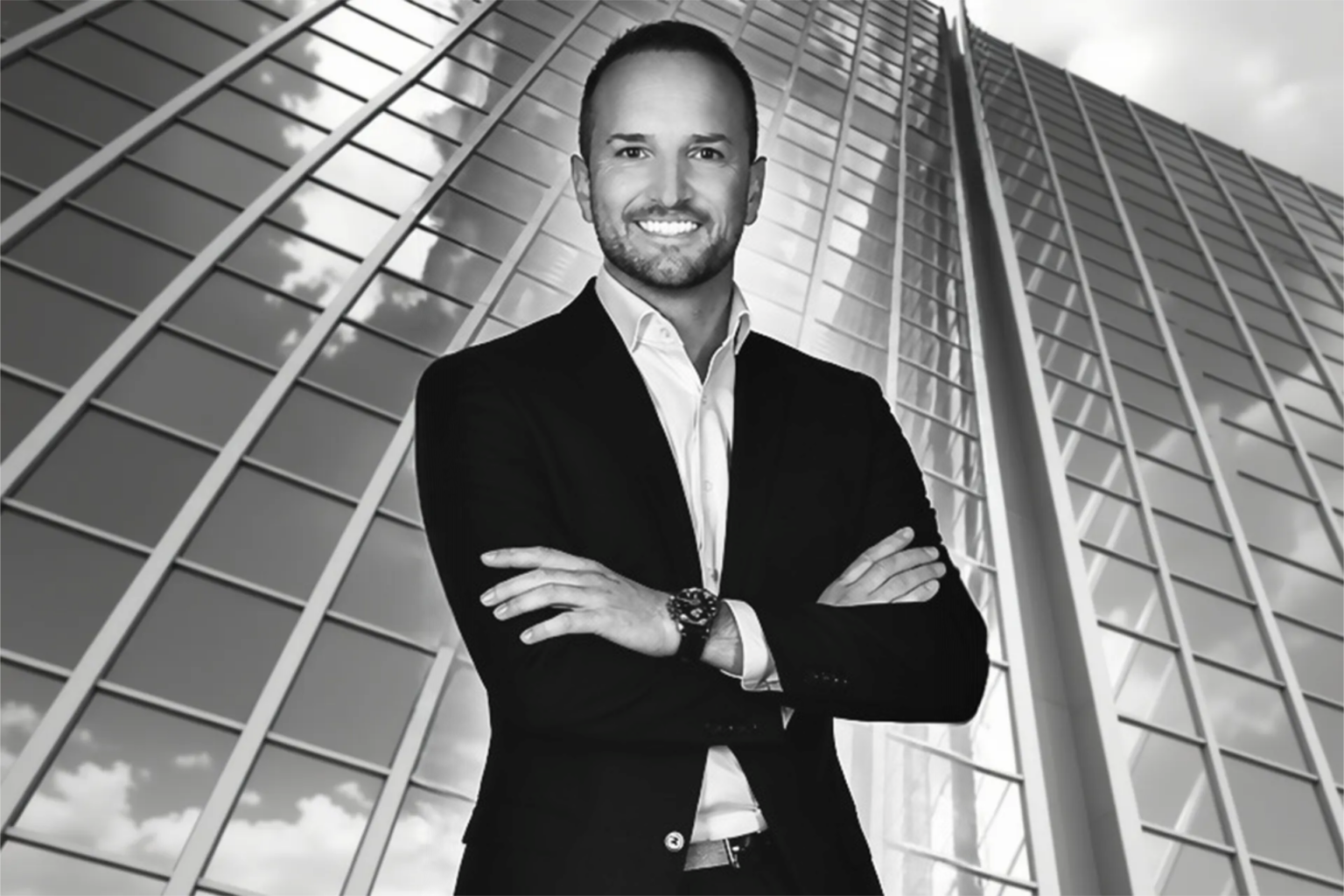 Markus Seiler Gründer von STRAIGHT FOODS im Anzug Portrait