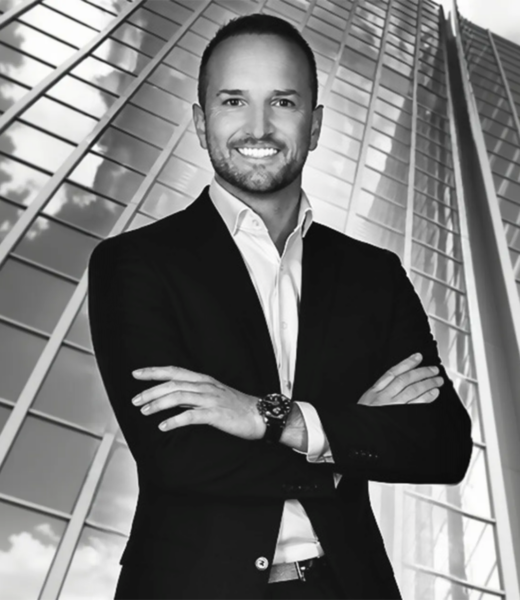 Markus Seiler Gründer von STRAIGHT FOODS im Anzug Portrait